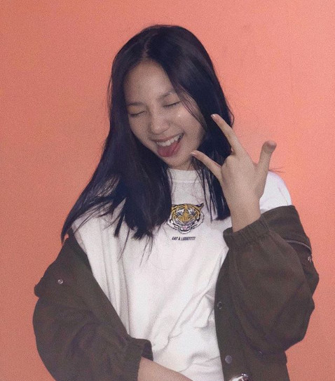 Ái nữ nhà Chân Tử Đan: 14 tuổi được nhiều công ty giải trí săn đón